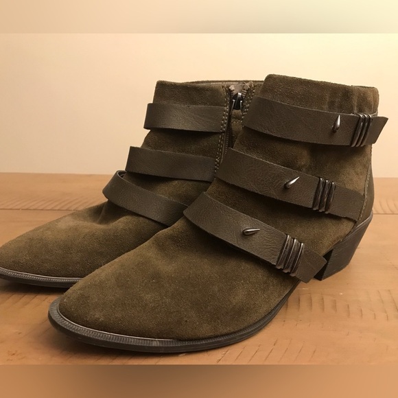 Circus by Sam Edelman Harley Olive or Moss Green Suede Ankle Boots - Picture 2 of 13